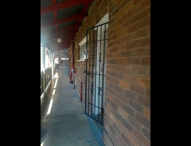 1 BEDROOM PROPERTY TO RENT IN DELAREY